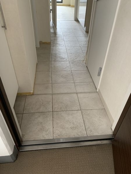 StoRKResidence昭和町の玄関