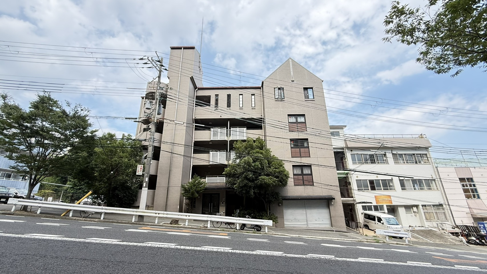 デュコムワイズの外観
