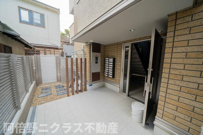 セジュールたまでのエントランス
