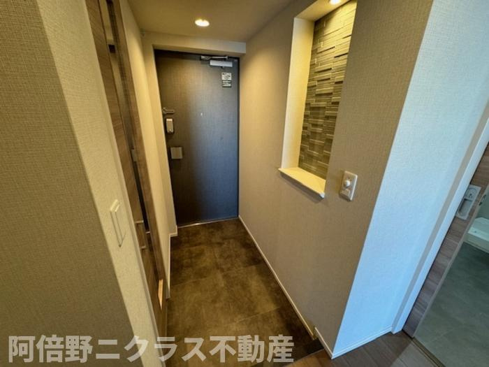 ロイジェントあべの松崎町の玄関|内装は参考写真です。