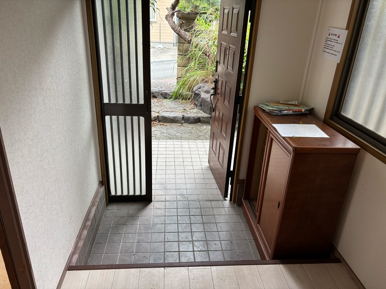 米山台3丁目戸建の玄関