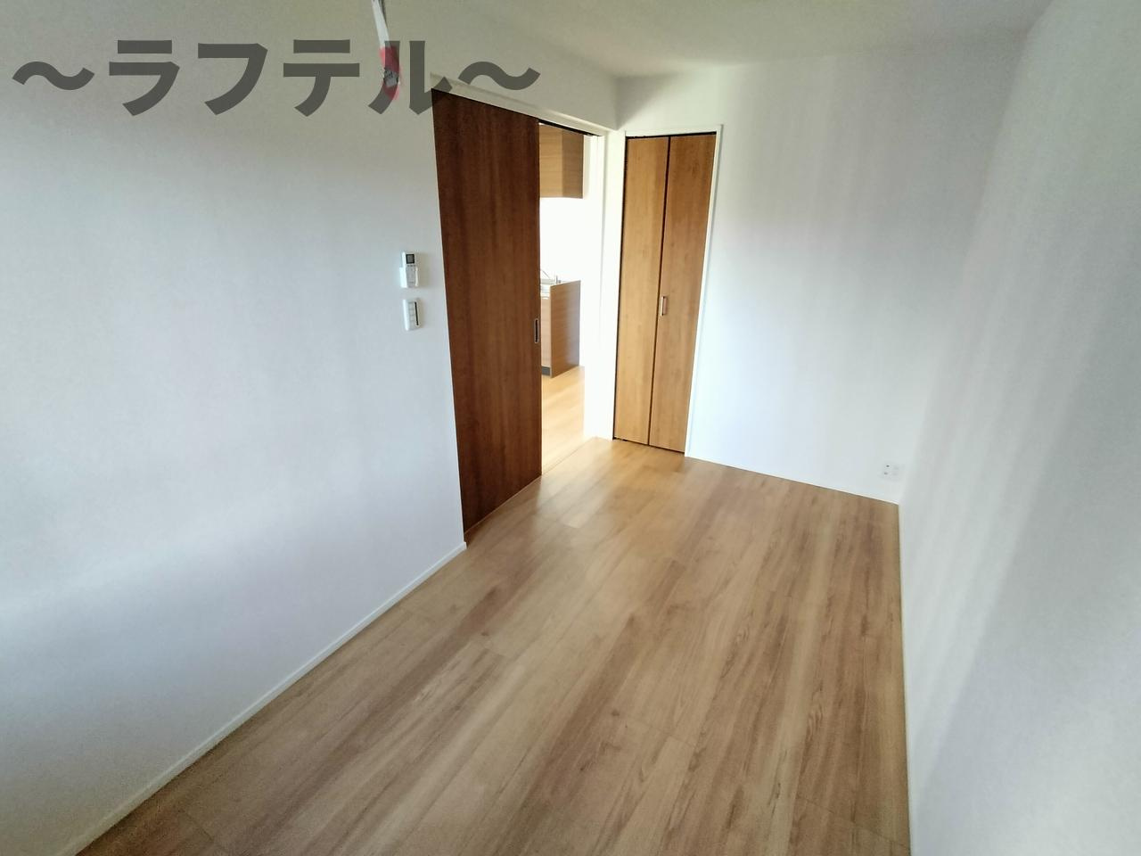 MELLAS新狭山Ⅲの収納|同メーカー施工　別部屋イメージ写真