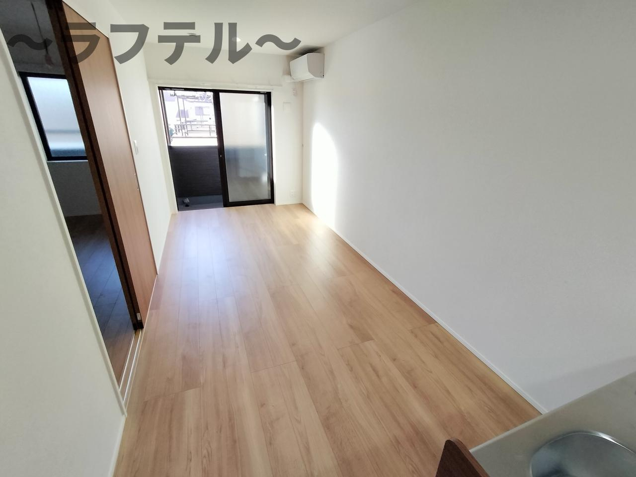 MELLAS新狭山Ⅲの内装|同メーカー施工　別部屋イメージ写真