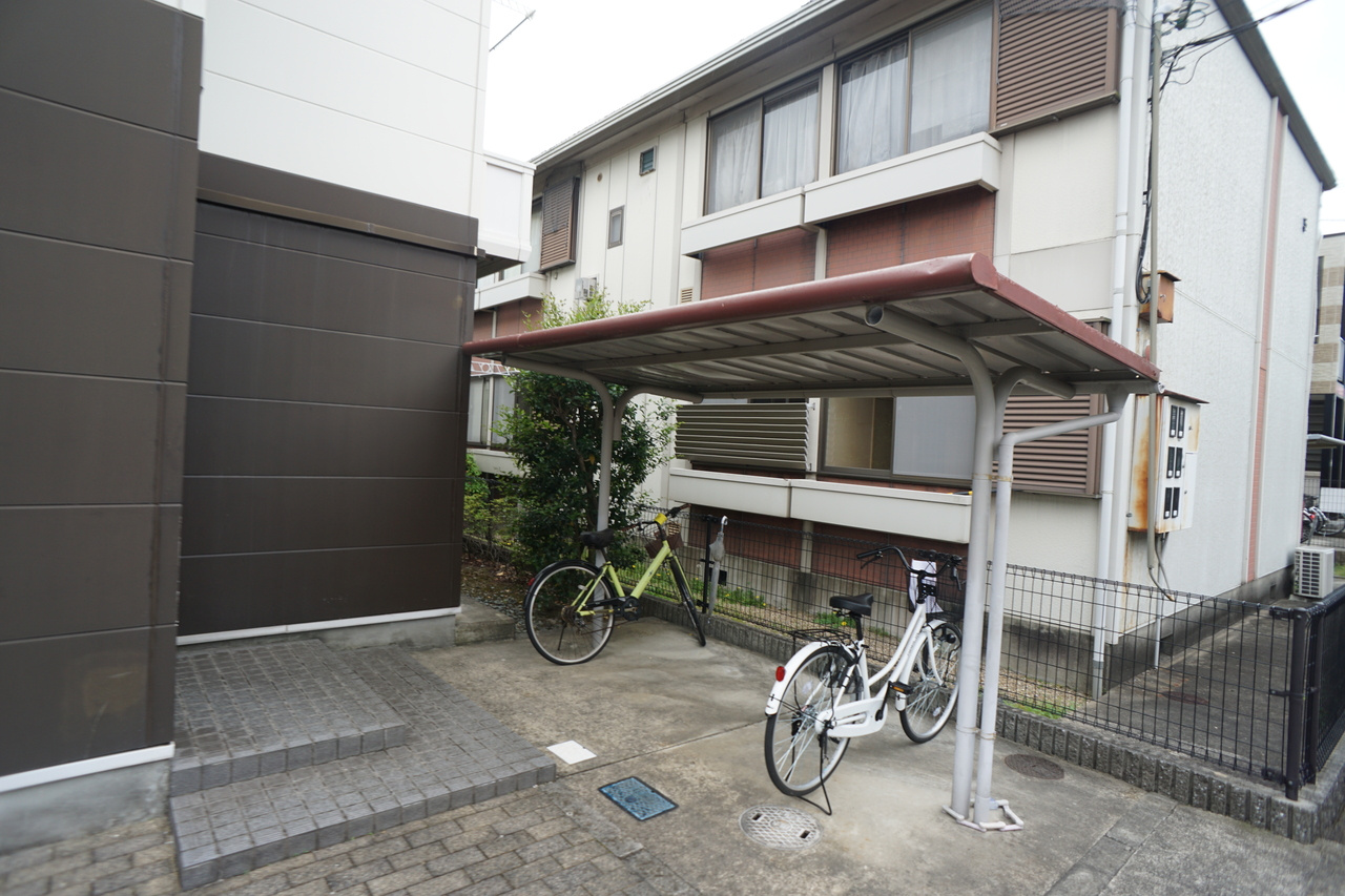 レオパレスシプレ2の駐車場
