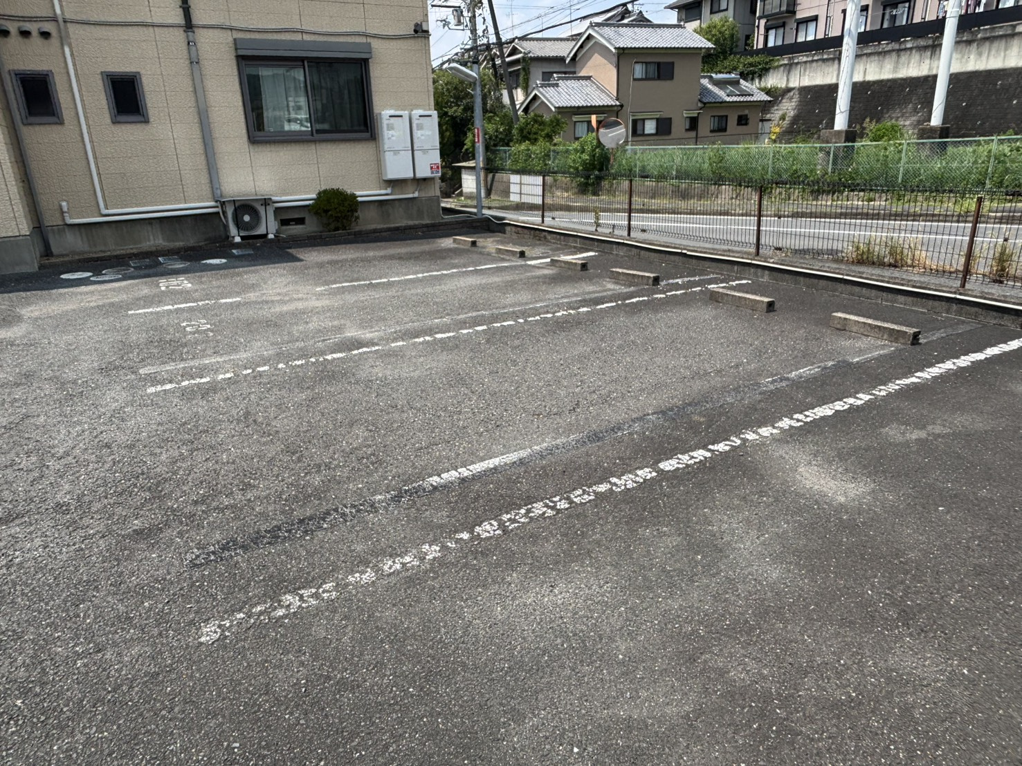 三室ＮＫの駐車場