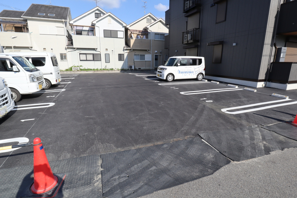 グラン　ソフィアの駐車場