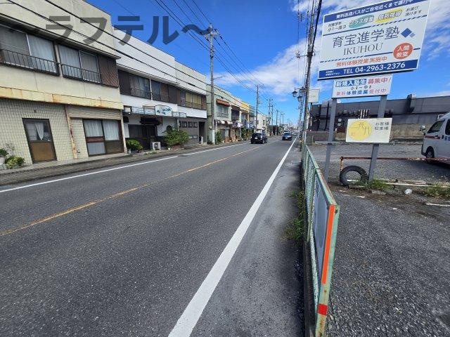 メゾン山岡の駐車場