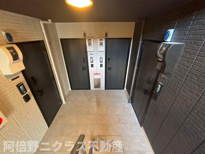グリーンコート杭全のロビー
