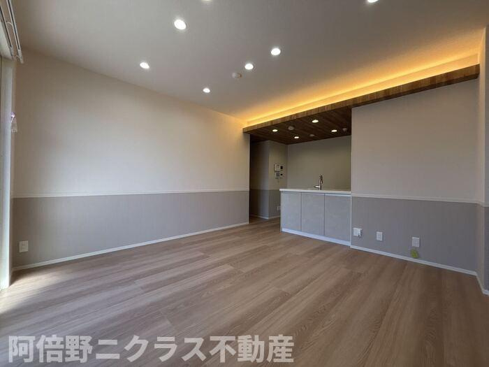 グリーンコート杭全の居間・リビング