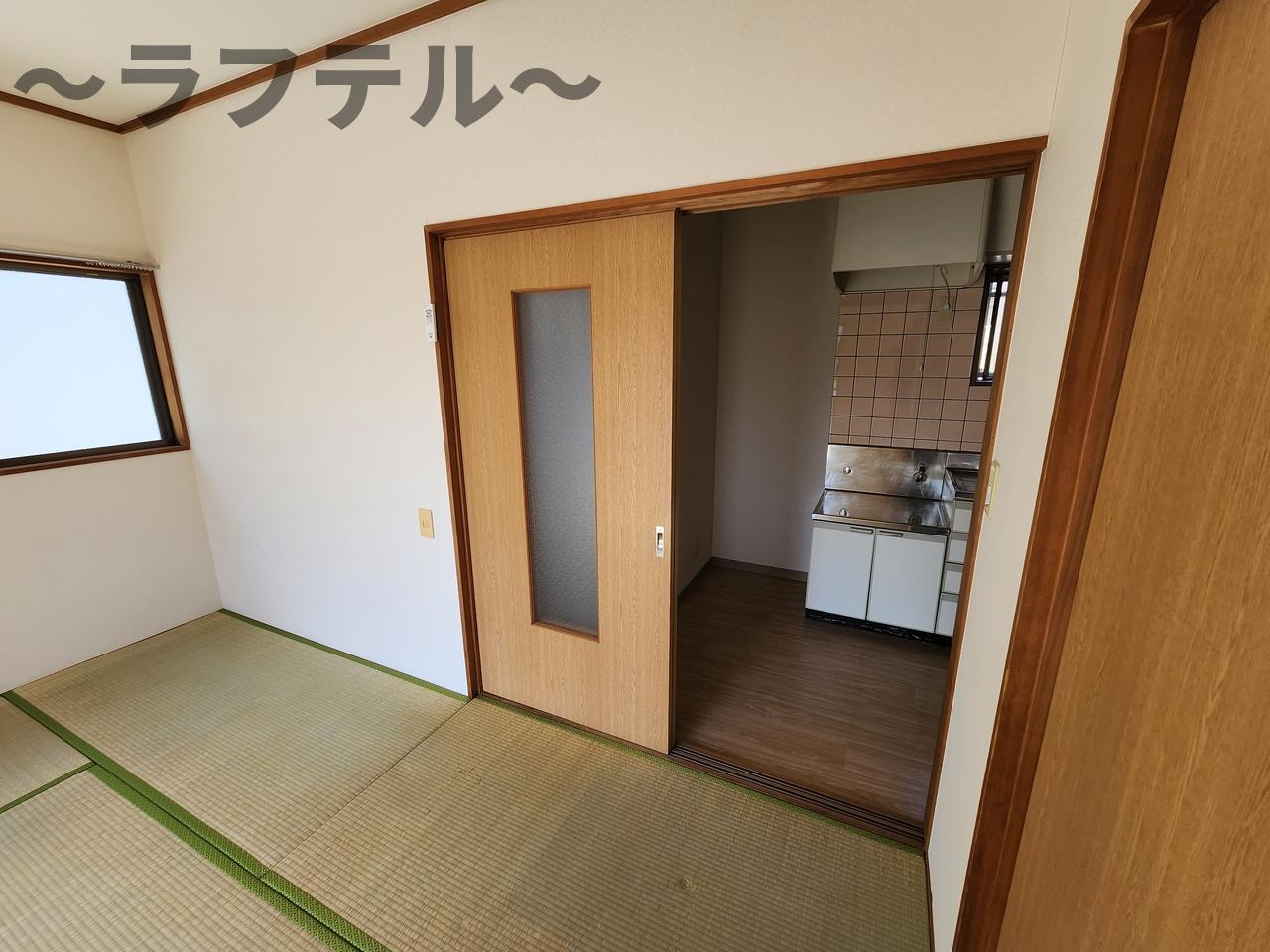 エレガンスハイム貸家の和室