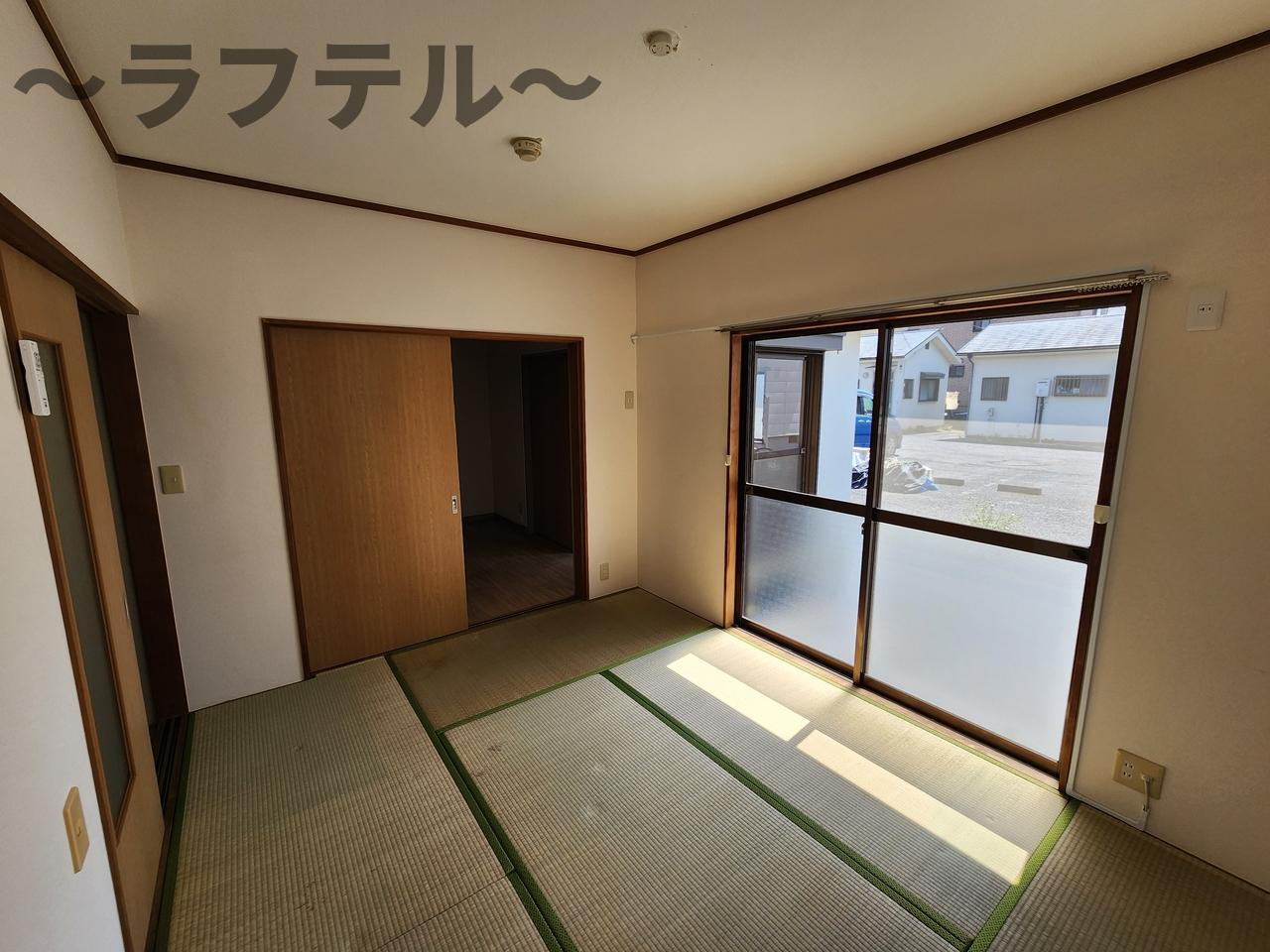 エレガンスハイム貸家の和室