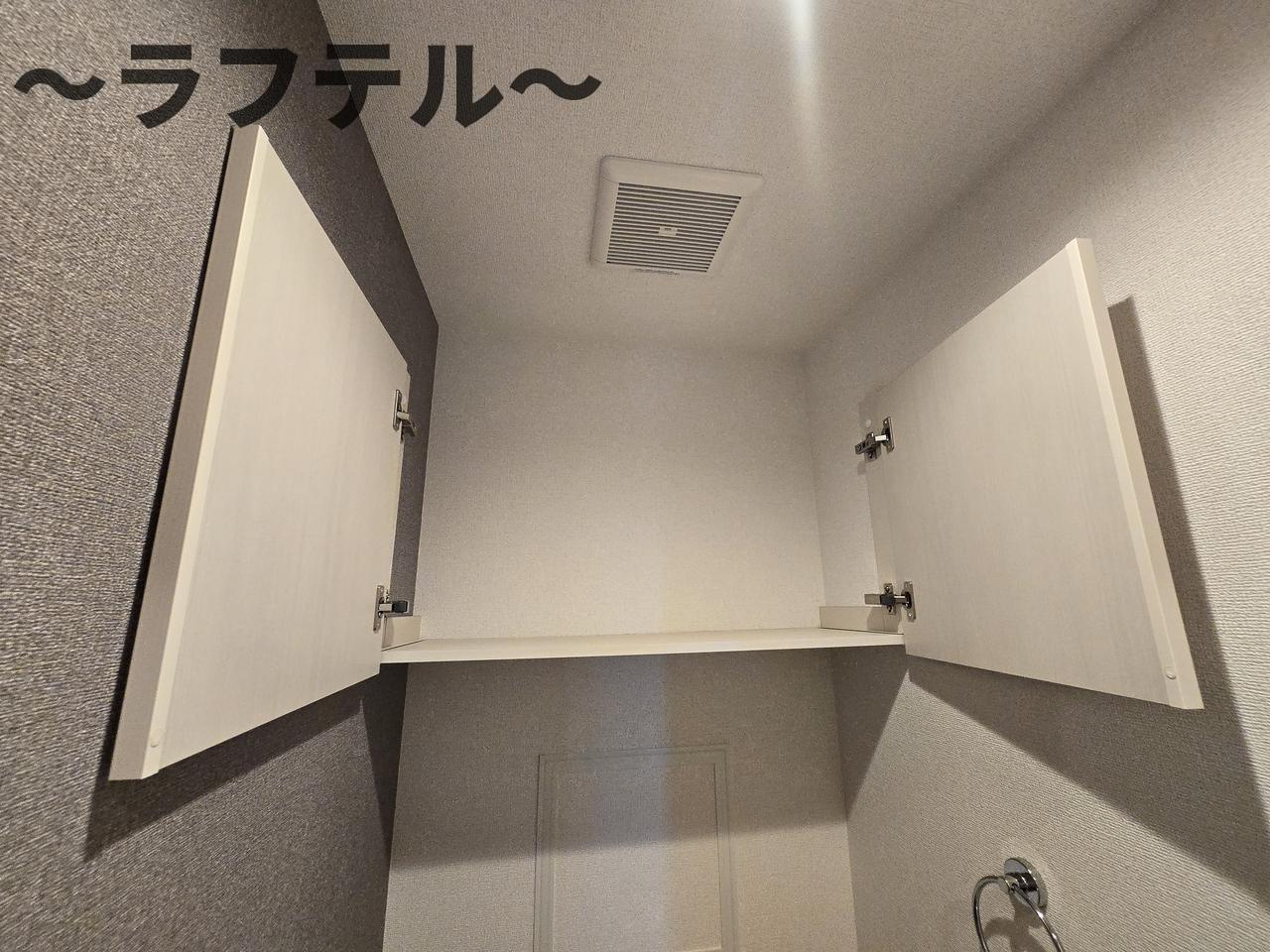 ヒカルサ狭山広瀬台フロントの玄関