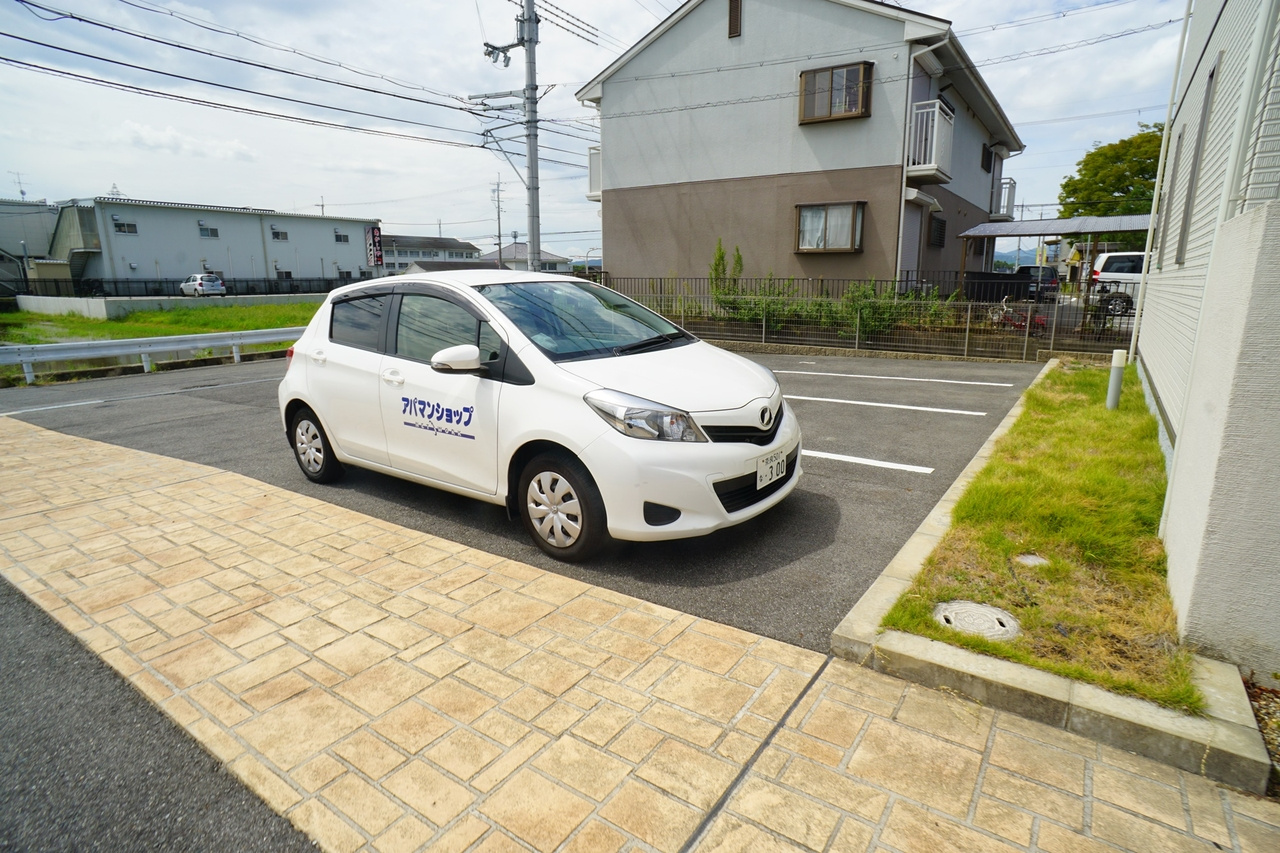 マウナ　ロアの駐車場