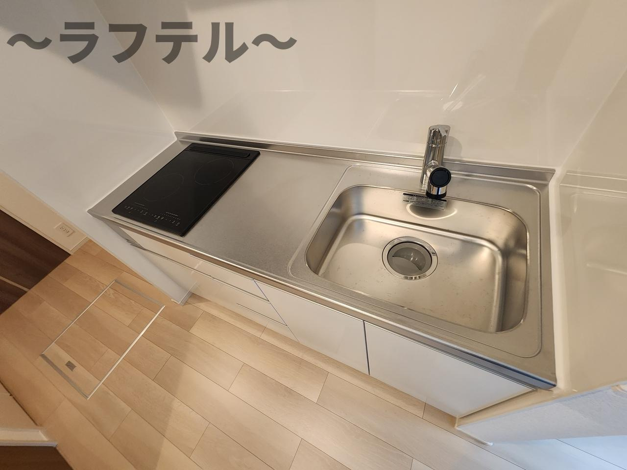 ヒカルサ狭山広瀬台サウスのキッチン|反転タイプ