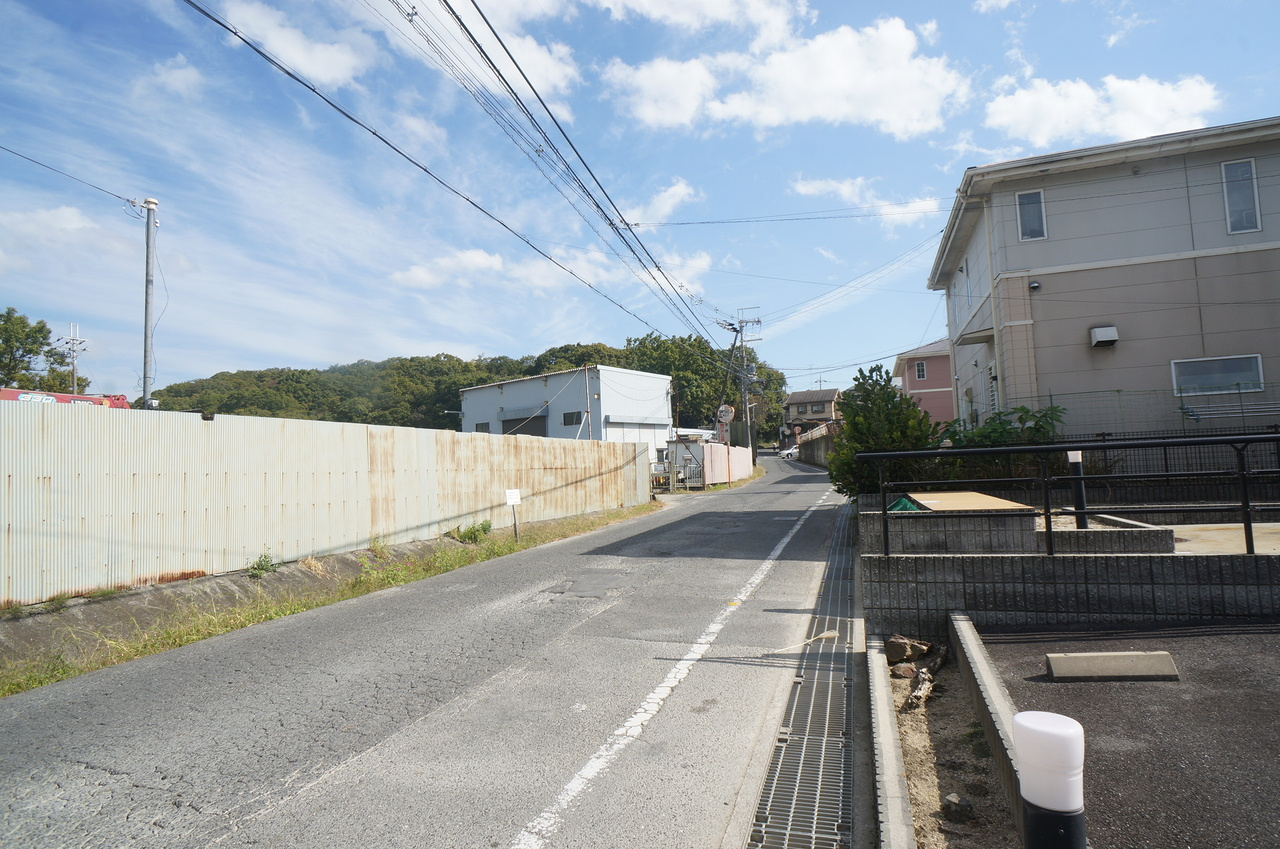 レオパレス関屋の駐車場