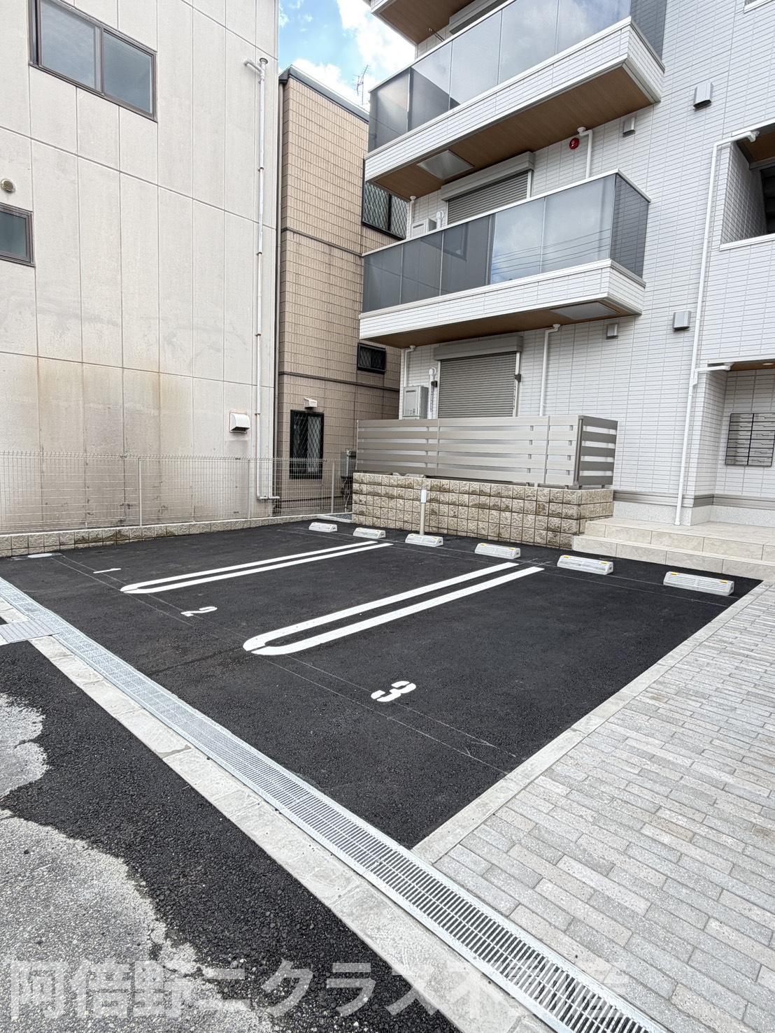 RETOLIA阪南町の駐車場