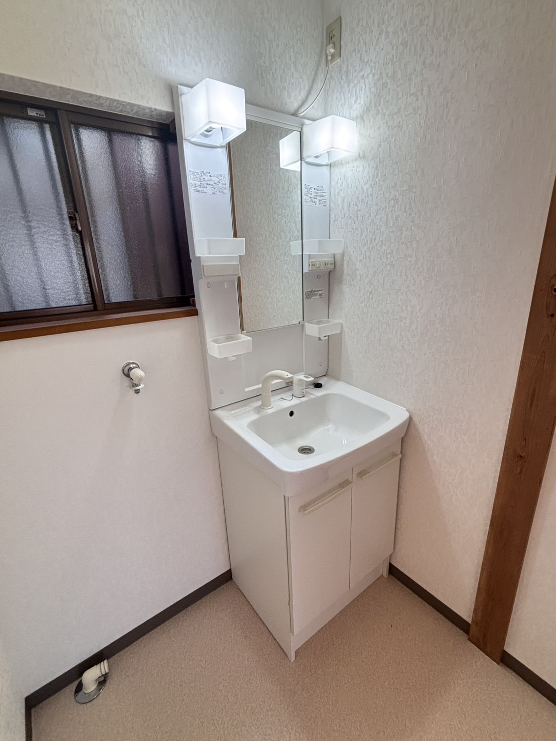 西五百住町　貸家の洗面所