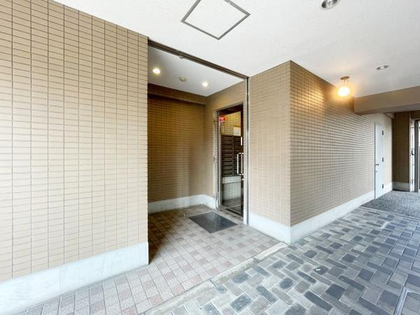 立花アスペンハウスのエントランス|建物の内部です