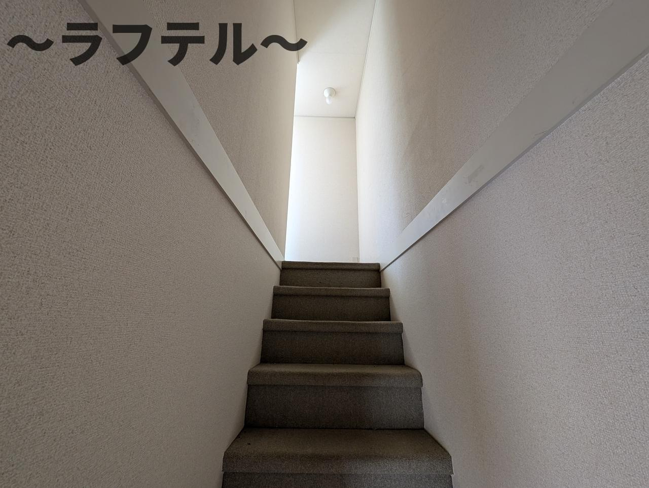 小手指タウンハウスAの内装|別部屋イメージ写真 反転イメージ