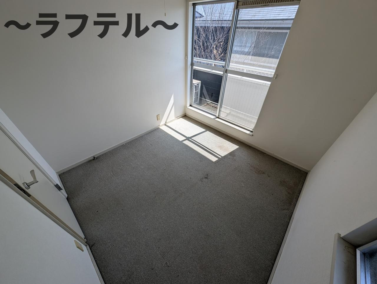 小手指タウンハウスAの洋室|別部屋イメージ写真 反転イメージ