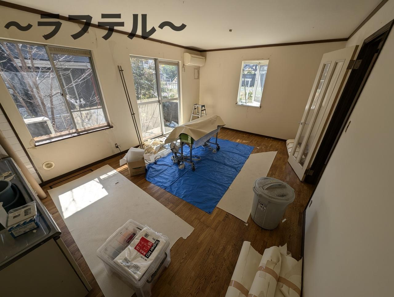 小手指タウンハウスAの洋室|別部屋イメージ写真 反転イメージ