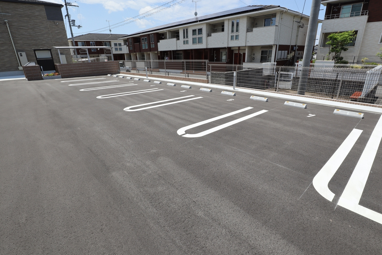カーサ匠の駐車場