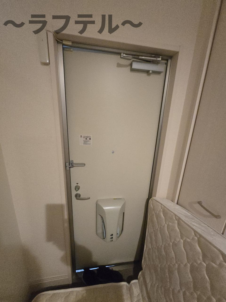 フローラ　Ⅱの玄関
