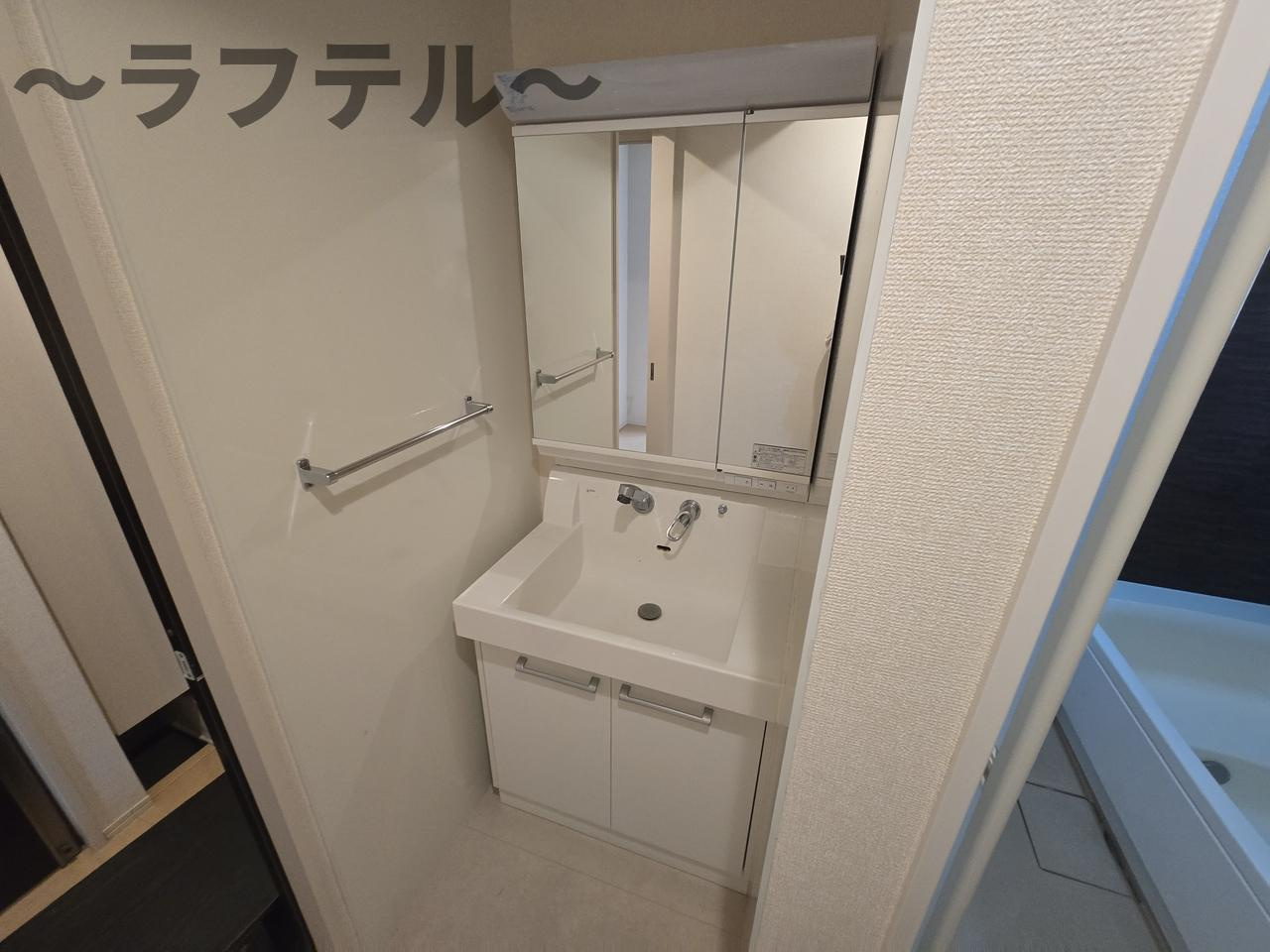 フローラ　Ⅱの独立洗面台