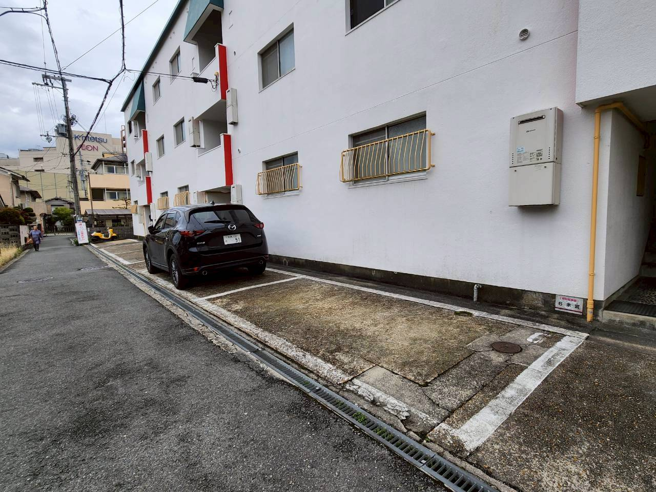 西大寺グリーンハイツの駐車場