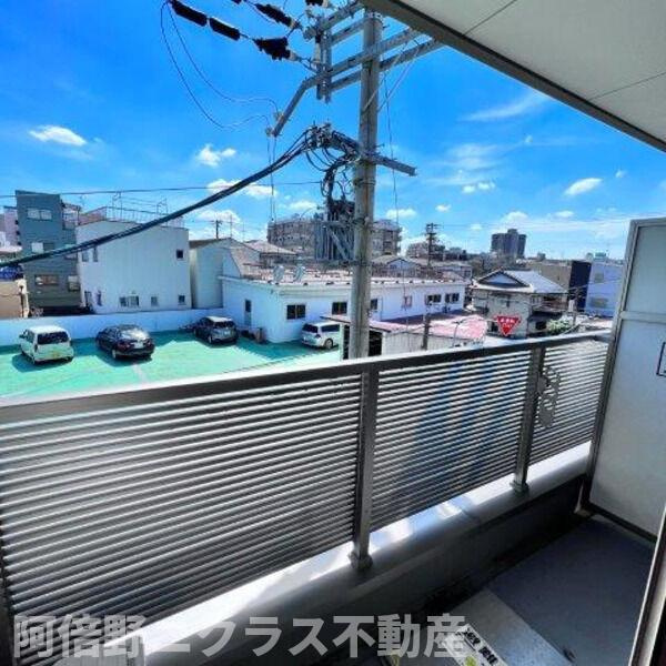 FmaisonLOREⅥ番館のバルコニー