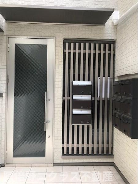 FmaisonLOREⅥ番館のエントランス