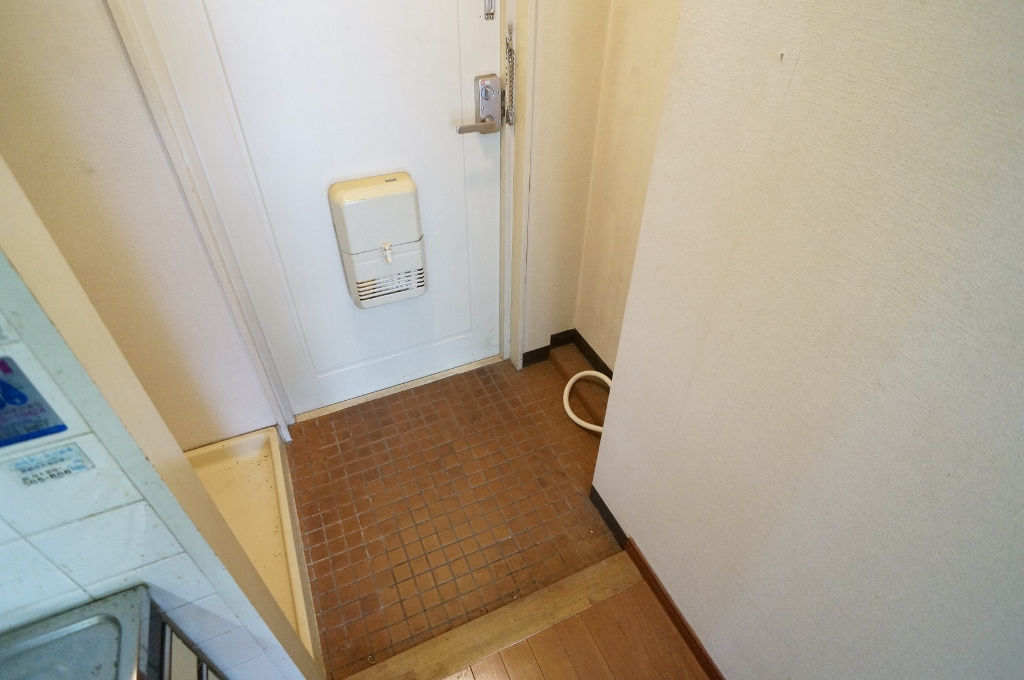 エクセレント河の玄関