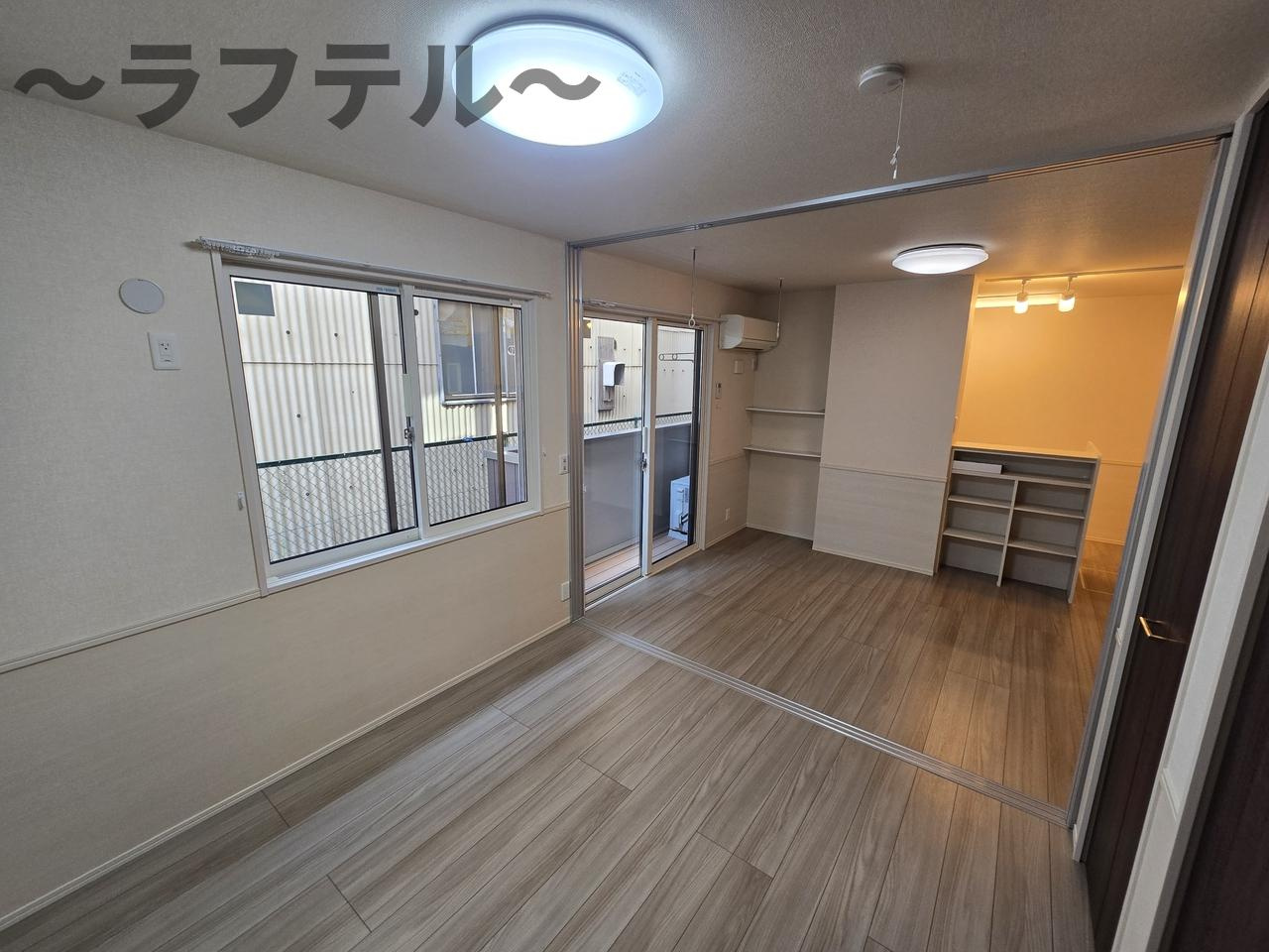 ソレイユ町屋の洋室