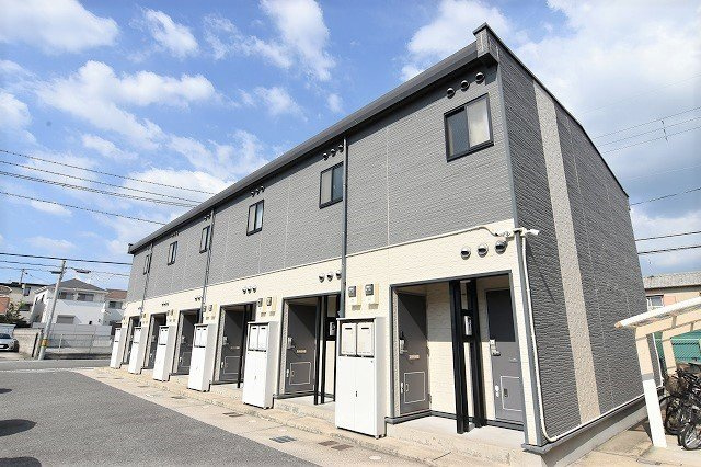 レオパレスナップ　シャンブルの外観