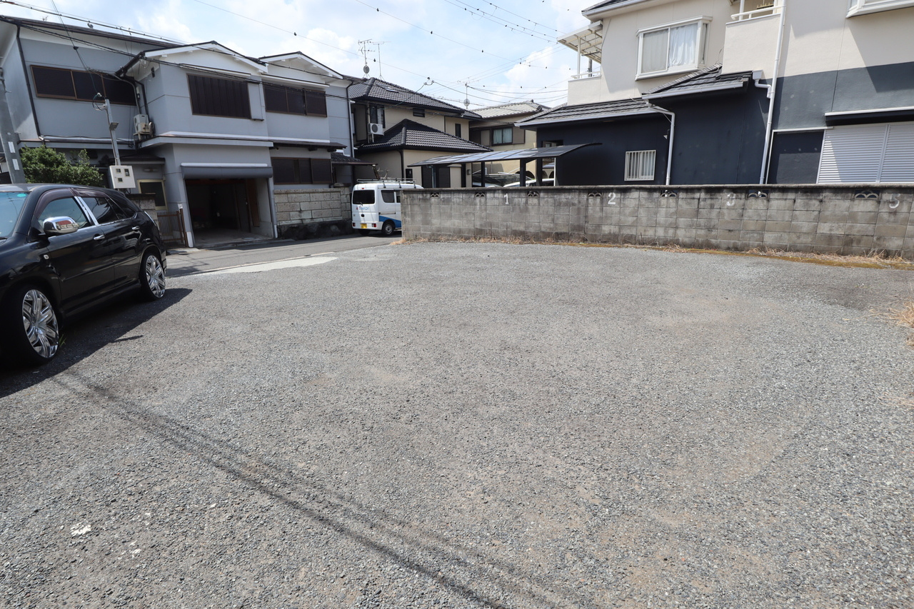 結崎ハイツの駐車場