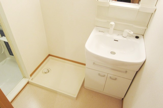 グレースヴィレッジの洗面所|別号室の参考写真です。