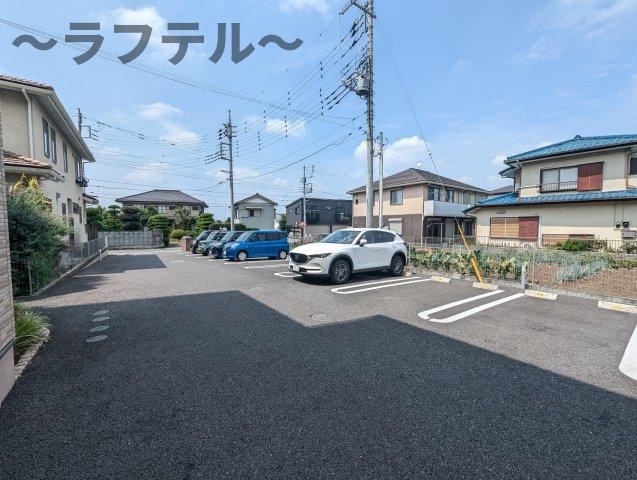 Ｆｅｌｉｃｉｔｅの駐車場