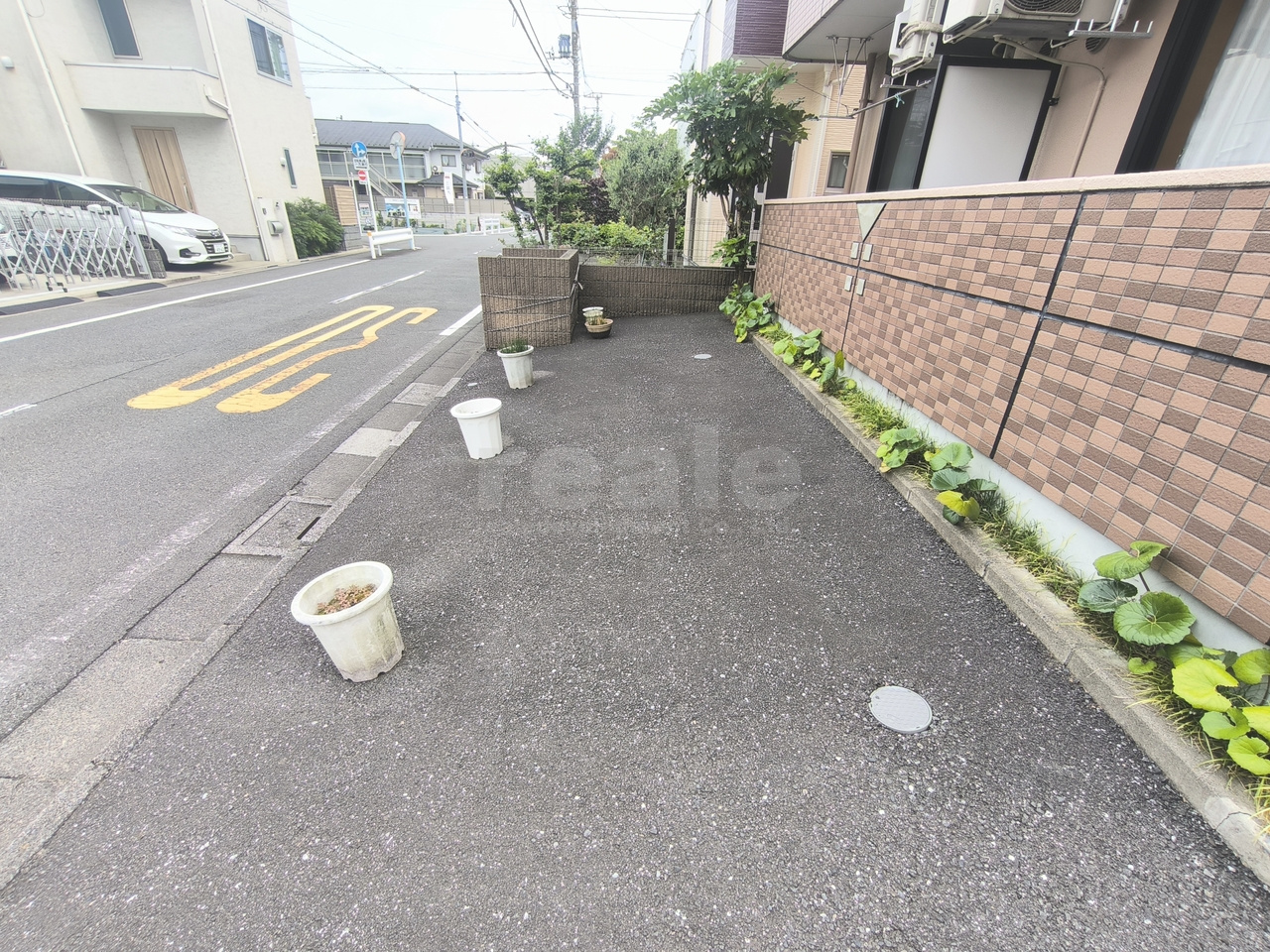 杉並区善福寺３丁目の賃貸マンションの駐車場