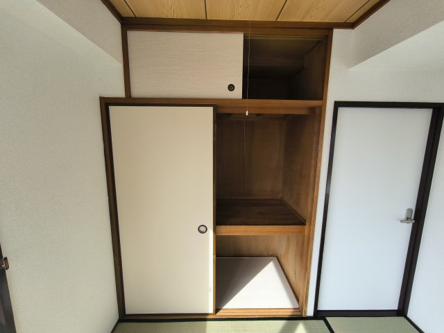 杉並区西荻北３丁目の賃貸マンションの収納