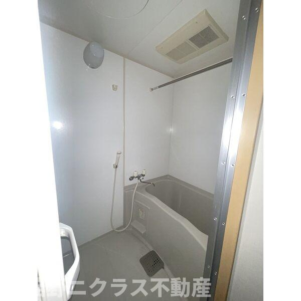ラシーヌ天王寺の浴室