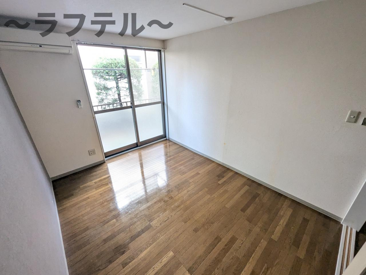 所沢市東狭山ケ丘２丁目のアパートの洋室
