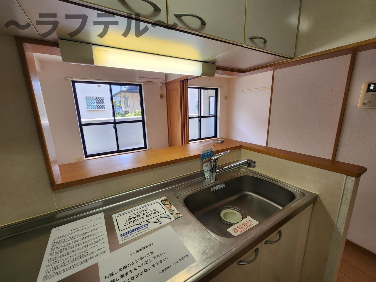 オネスティ　ユー　カレントのキッチン|別部屋イメージ写真　反転タイプ