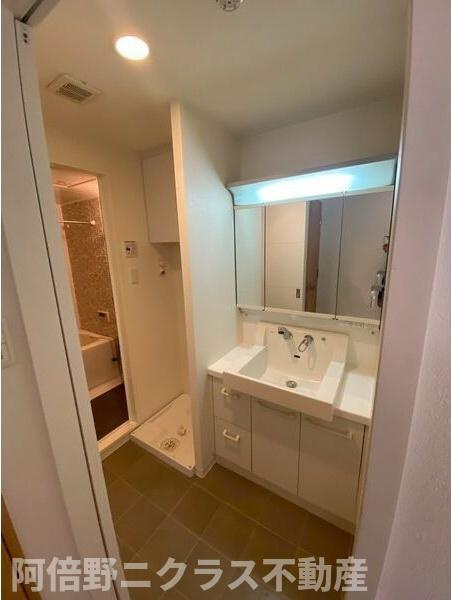casa feliceの洗面所|内装は別部屋の参考写真です。