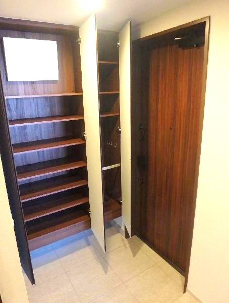 クラッシィタワー淀屋橋の玄関