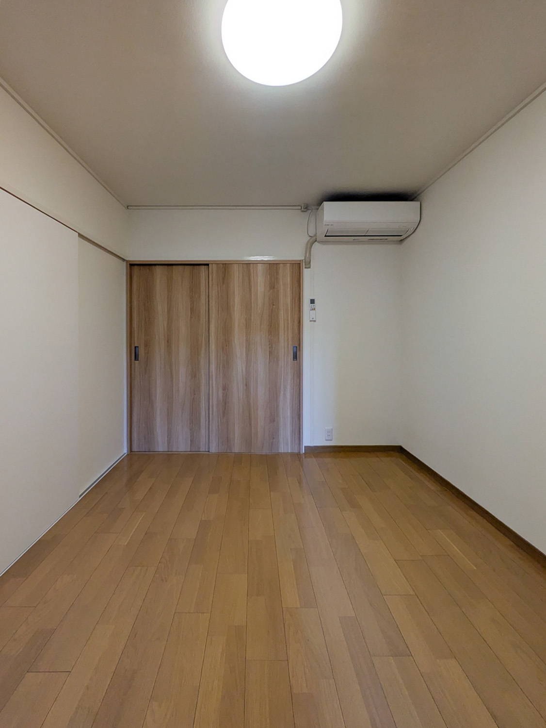 ニューライフ岡本の洋室|スタンダードな洋室です