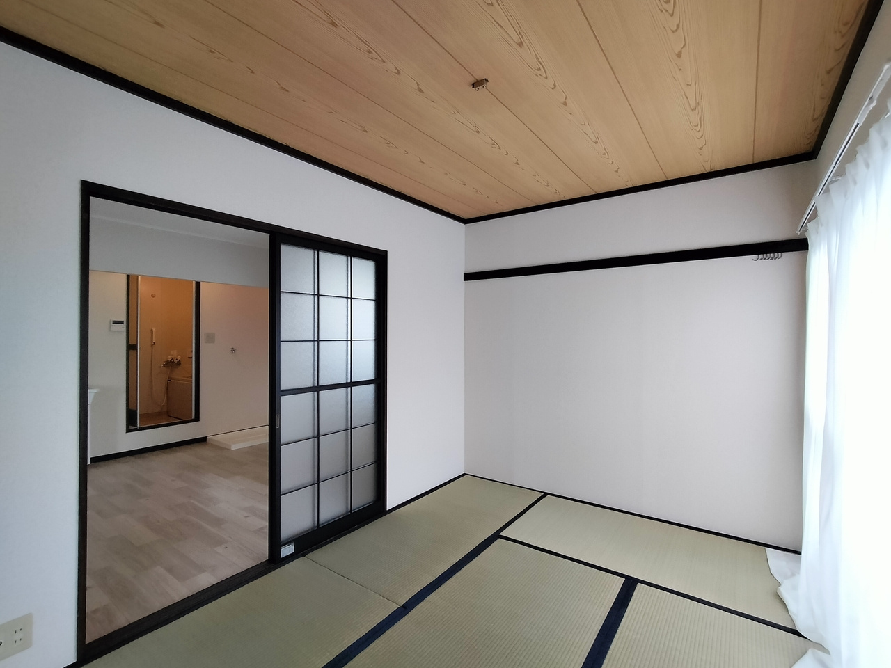 ボヌール菅原町の和室