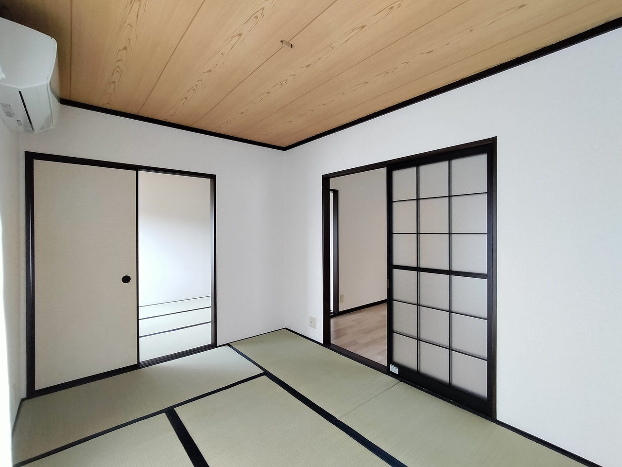 ボヌール菅原町の和室