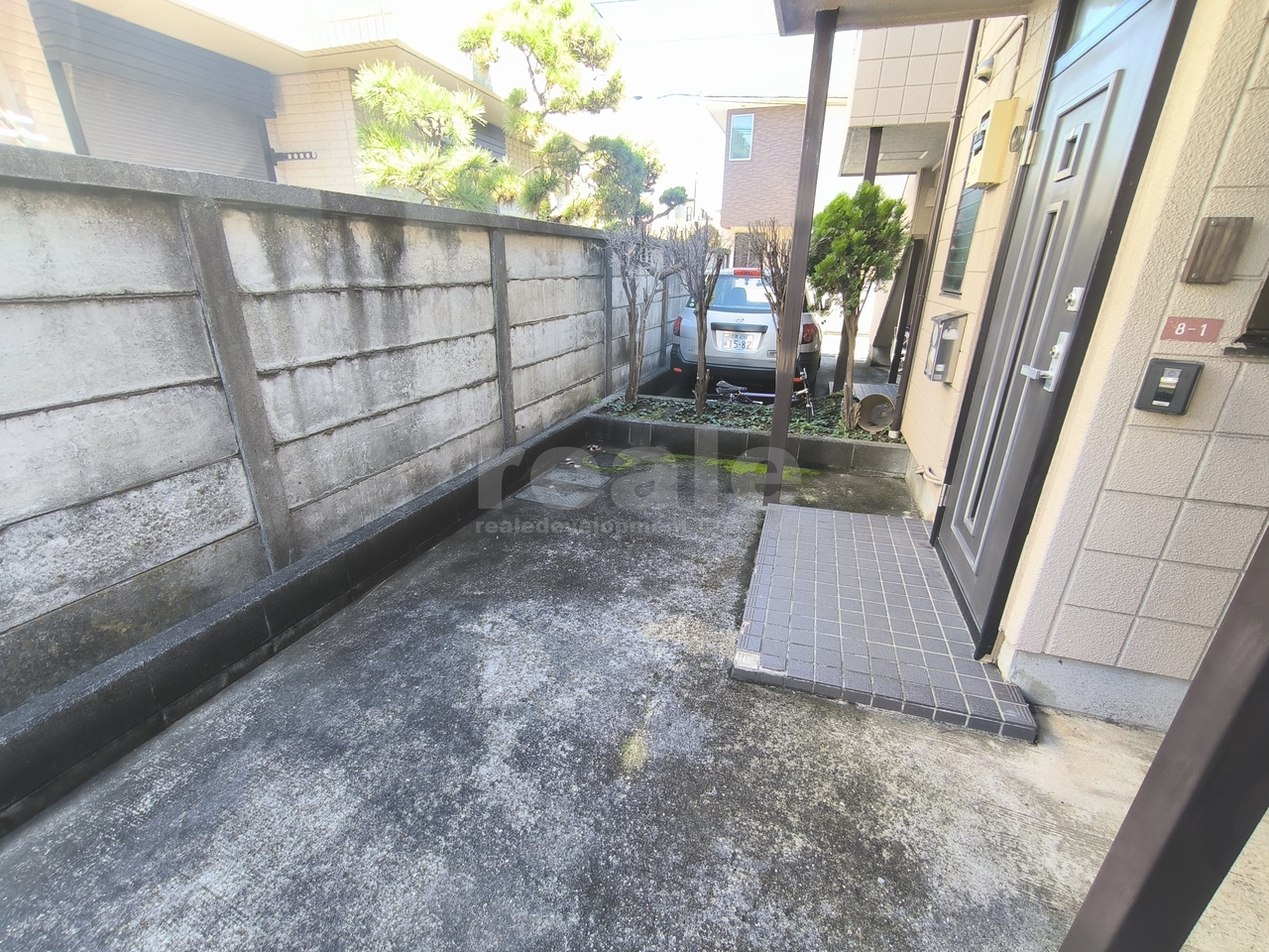 杉並区宮前５丁目のアパートの駐車場