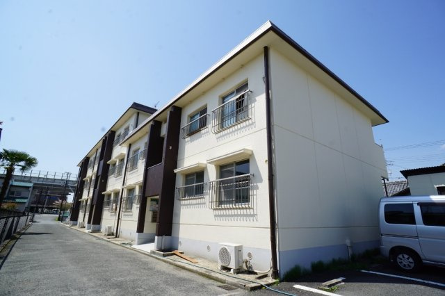 菅原三和マンションの外観