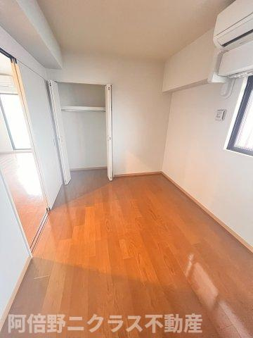 レジデンスJUKOの居間・リビング|内装は別部屋の参考写真です。